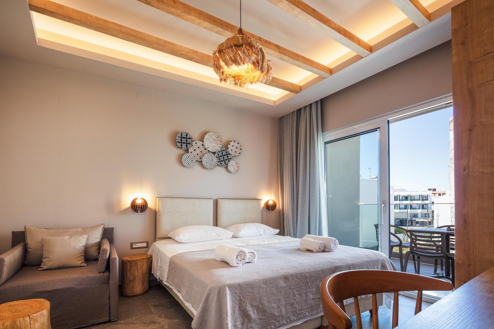 Skipper Beachfront Suites Херсонісос Номер фото