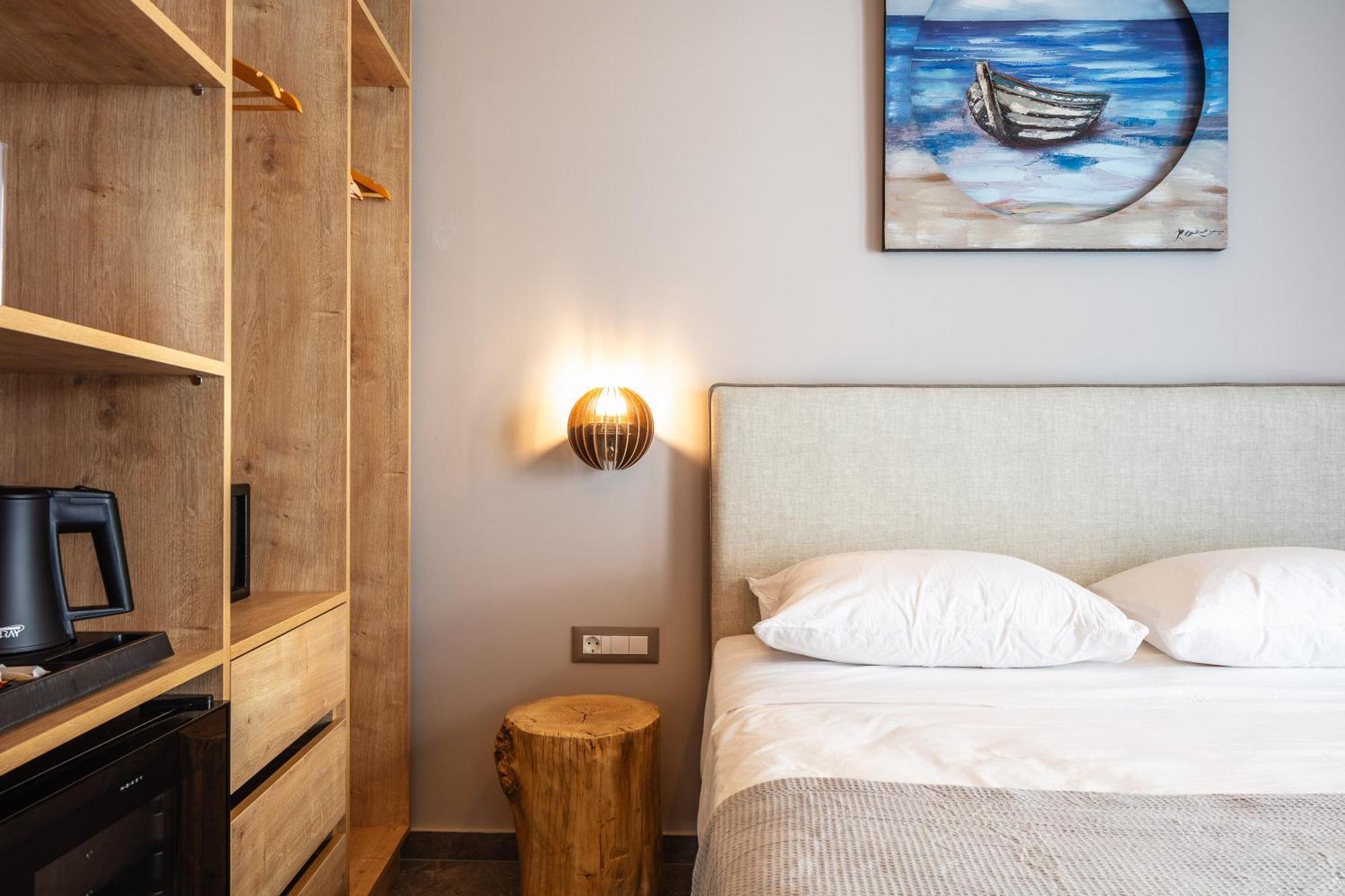Skipper Beachfront Suites Херсонісос Екстер'єр фото