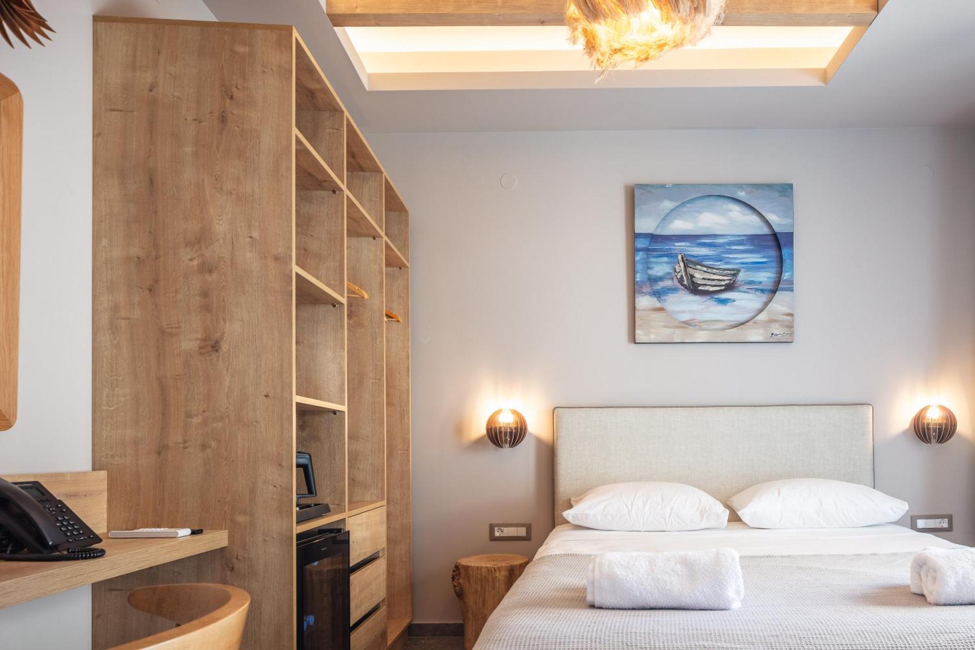 Skipper Beachfront Suites Херсонісос Номер фото