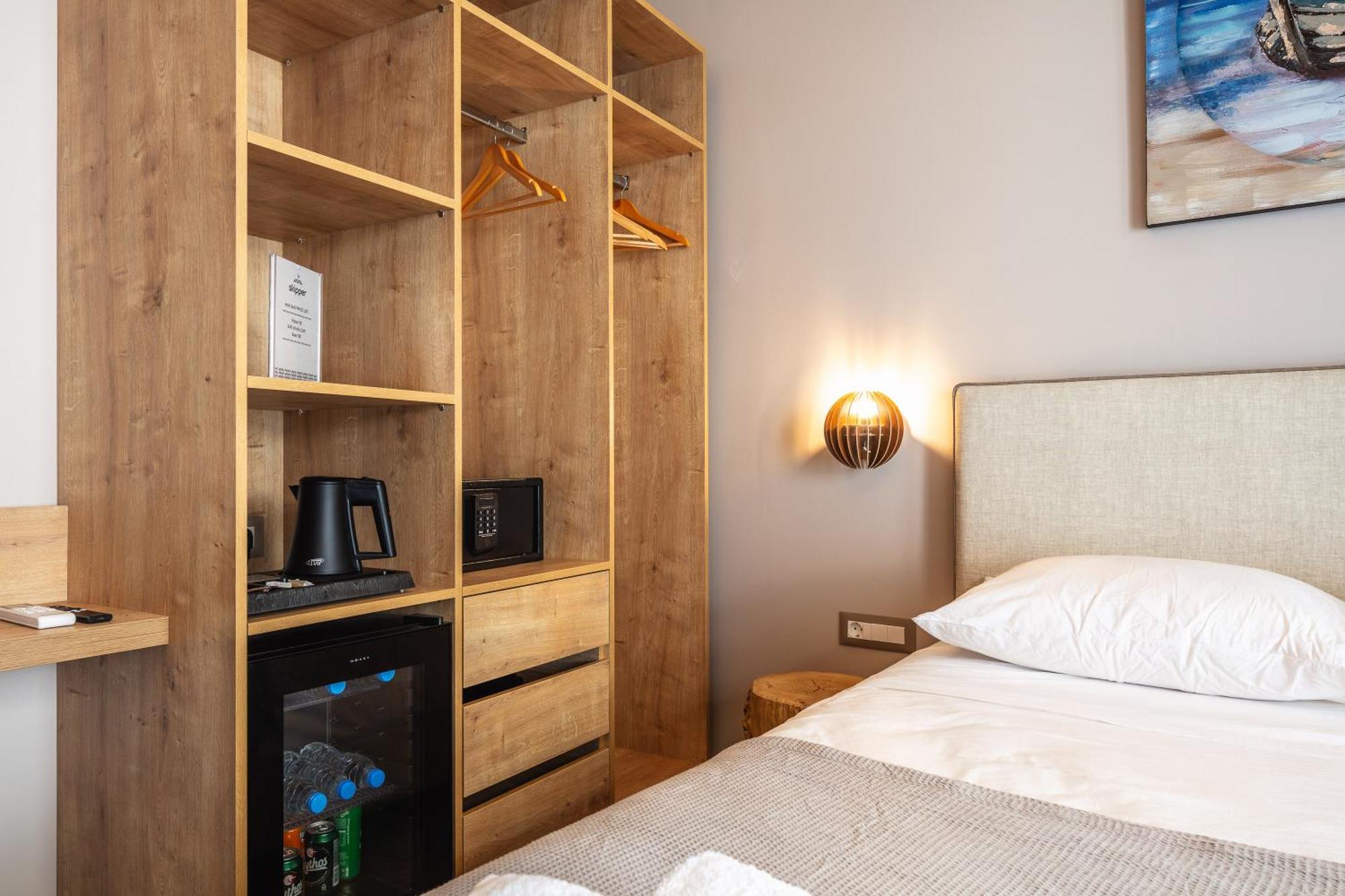 Skipper Beachfront Suites Херсонісос Екстер'єр фото
