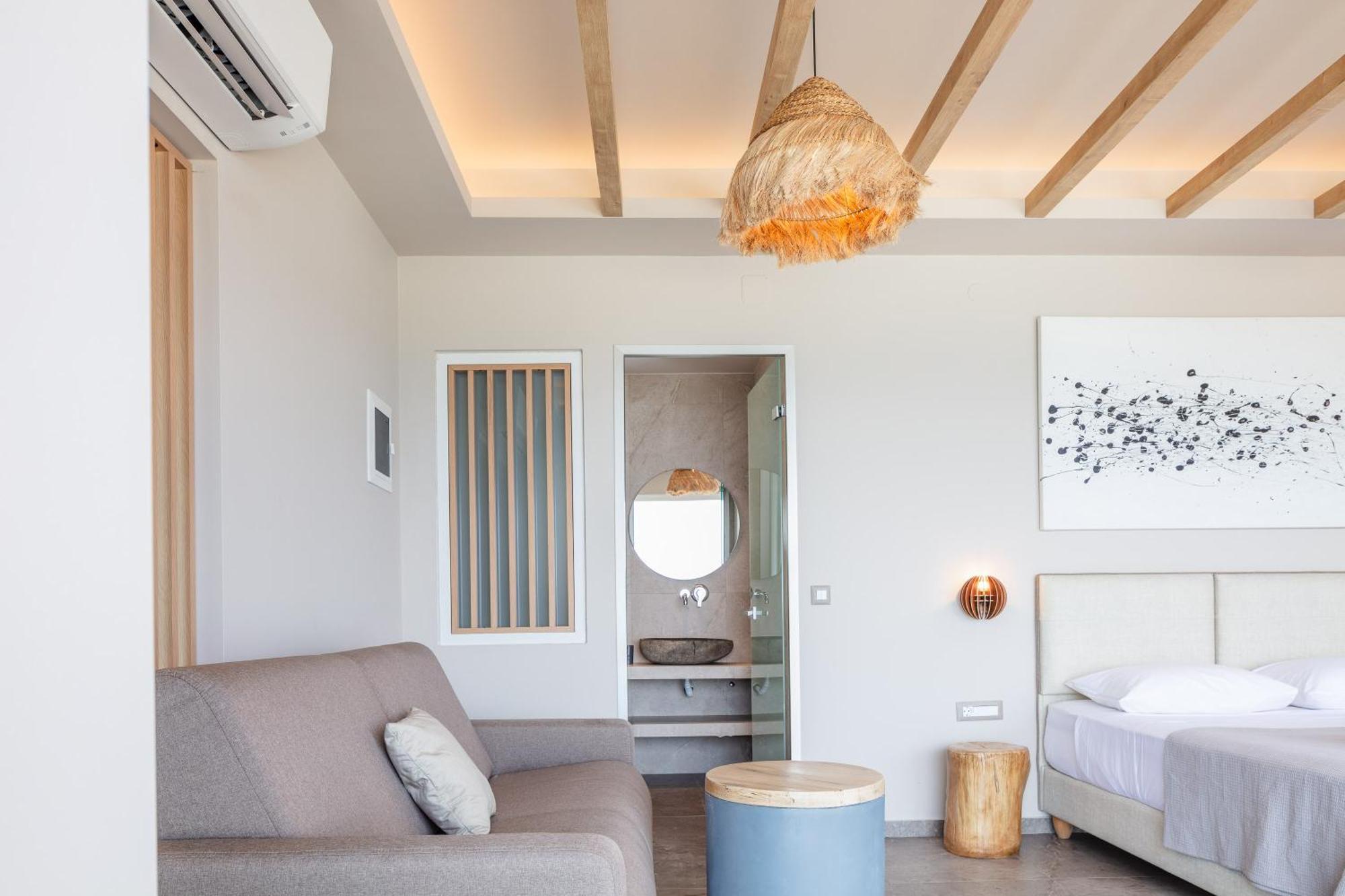 Skipper Beachfront Suites Херсонісос Екстер'єр фото