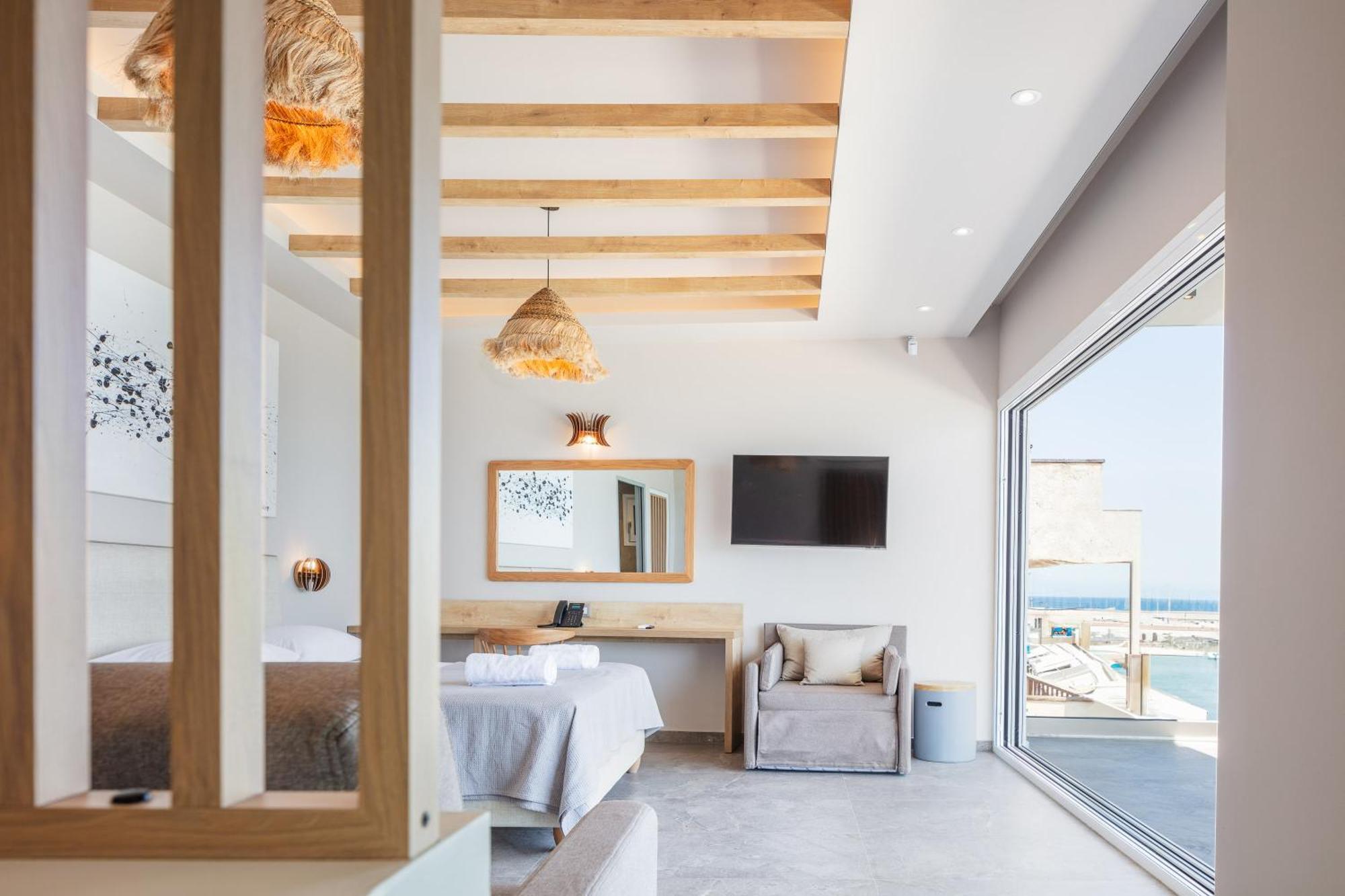 Skipper Beachfront Suites Херсонісос Екстер'єр фото